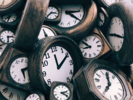 Business improvement tasks to do with your extra hour